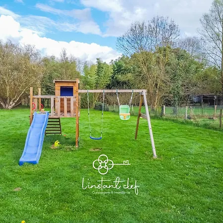Vakantiehuis Refuge Nature Parking & Etang - 15min Circuit Mans Roeze-sur-Sarthe